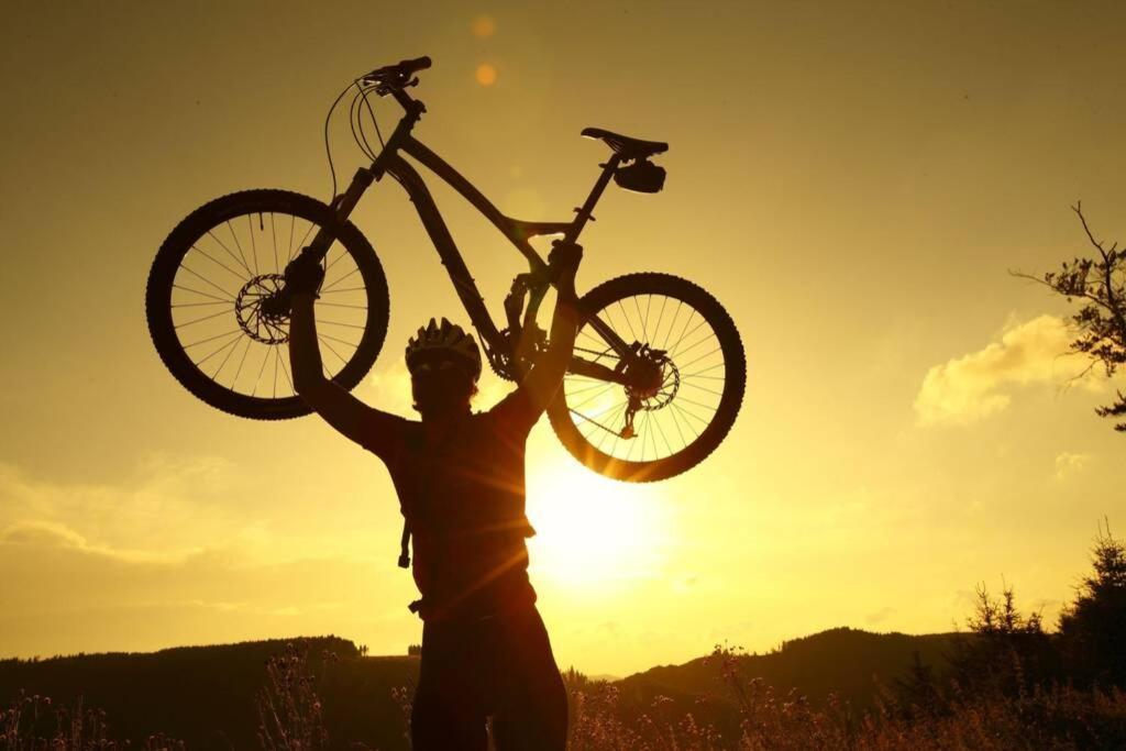 Traumwohnung 5 Min Zum Bike Park Willingen  Exterior photo